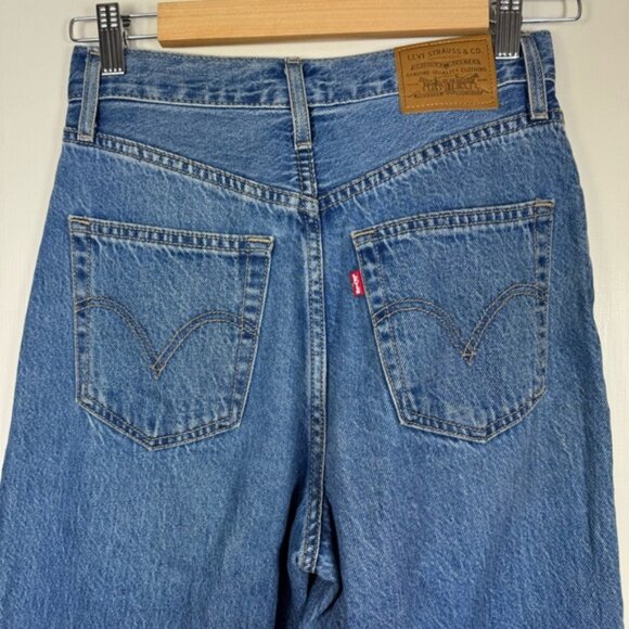 Levis High Loose Taper Mom Jeans - Picture 6 of 8